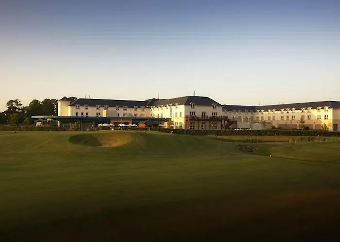Castleknock Hotel 4*