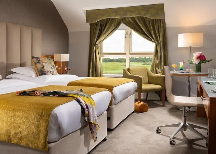 Castleknock מלון 4*